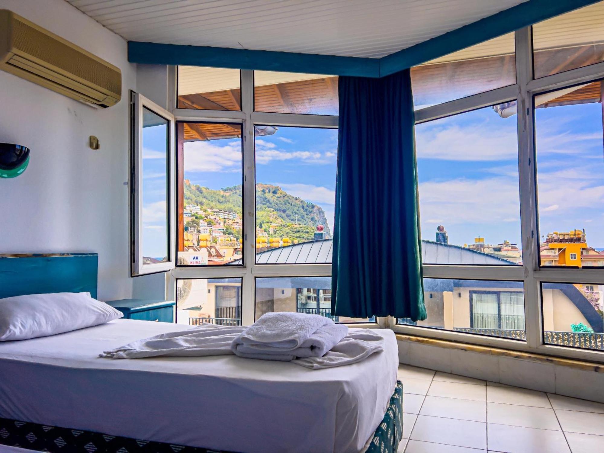Casa Cleo Suit Hotel 阿拉尼亚 外观 照片